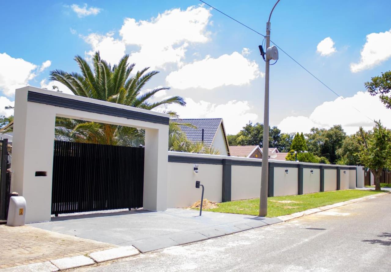 Mint Guesthouse Randfontein Exteriér fotografie