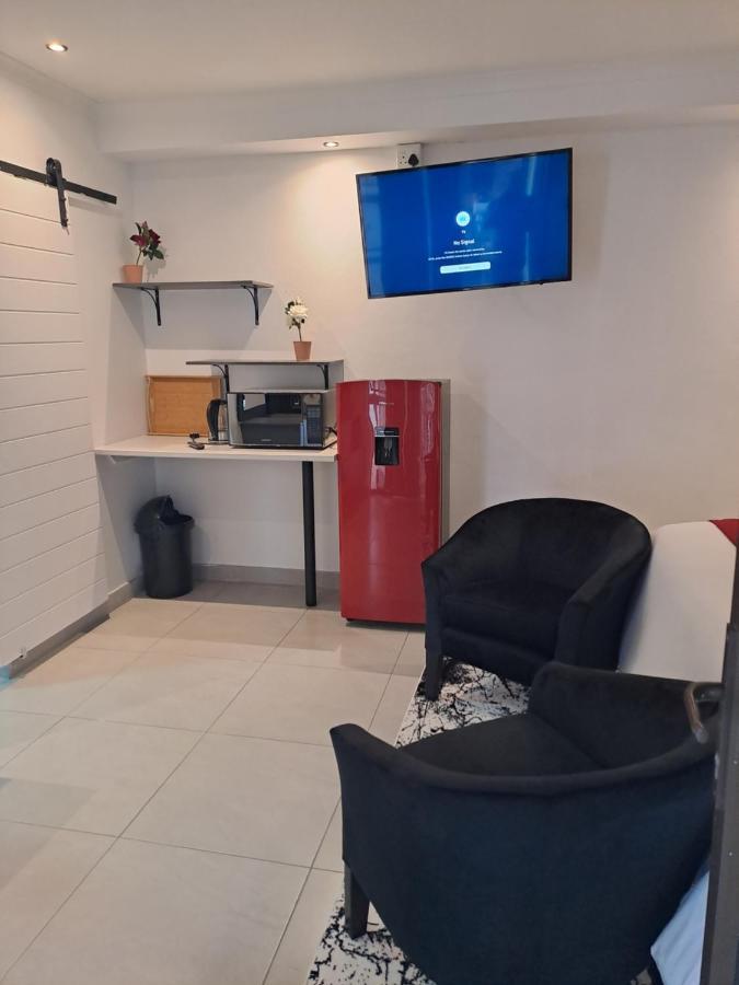Mint Guesthouse Randfontein Exteriér fotografie